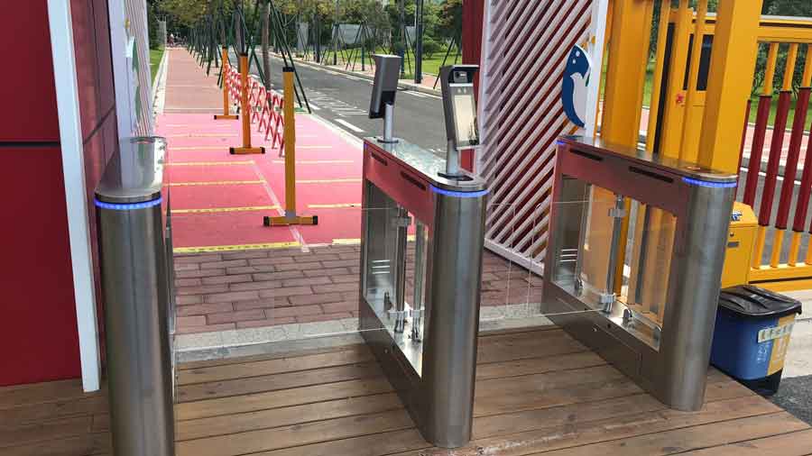幼兒園+防撞小擺閘